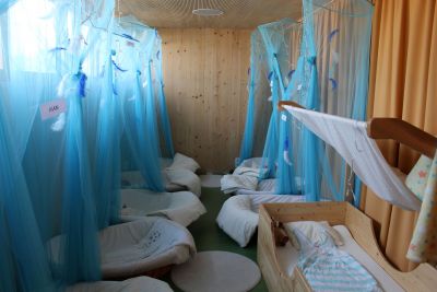 Elzwiesen Kindergarten_Ruheraum Himmelbetten-2.JPG